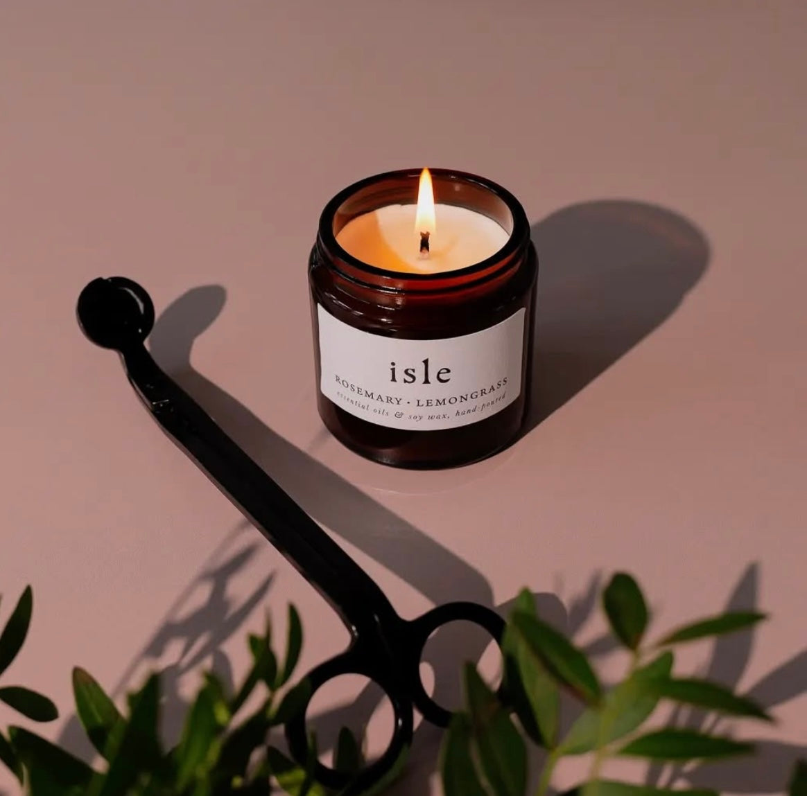 Isle Scented Candle - Neroli & Rosewood