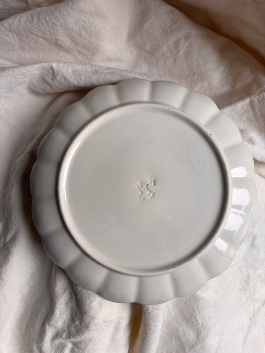 Florrie & Wren - Medium Ceramic Scalloped Edge Plate In Blue