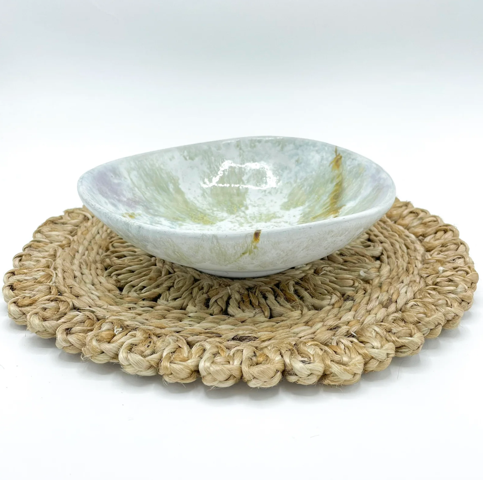 Senyu - Handwoven Jute Placemat in Natural Beige