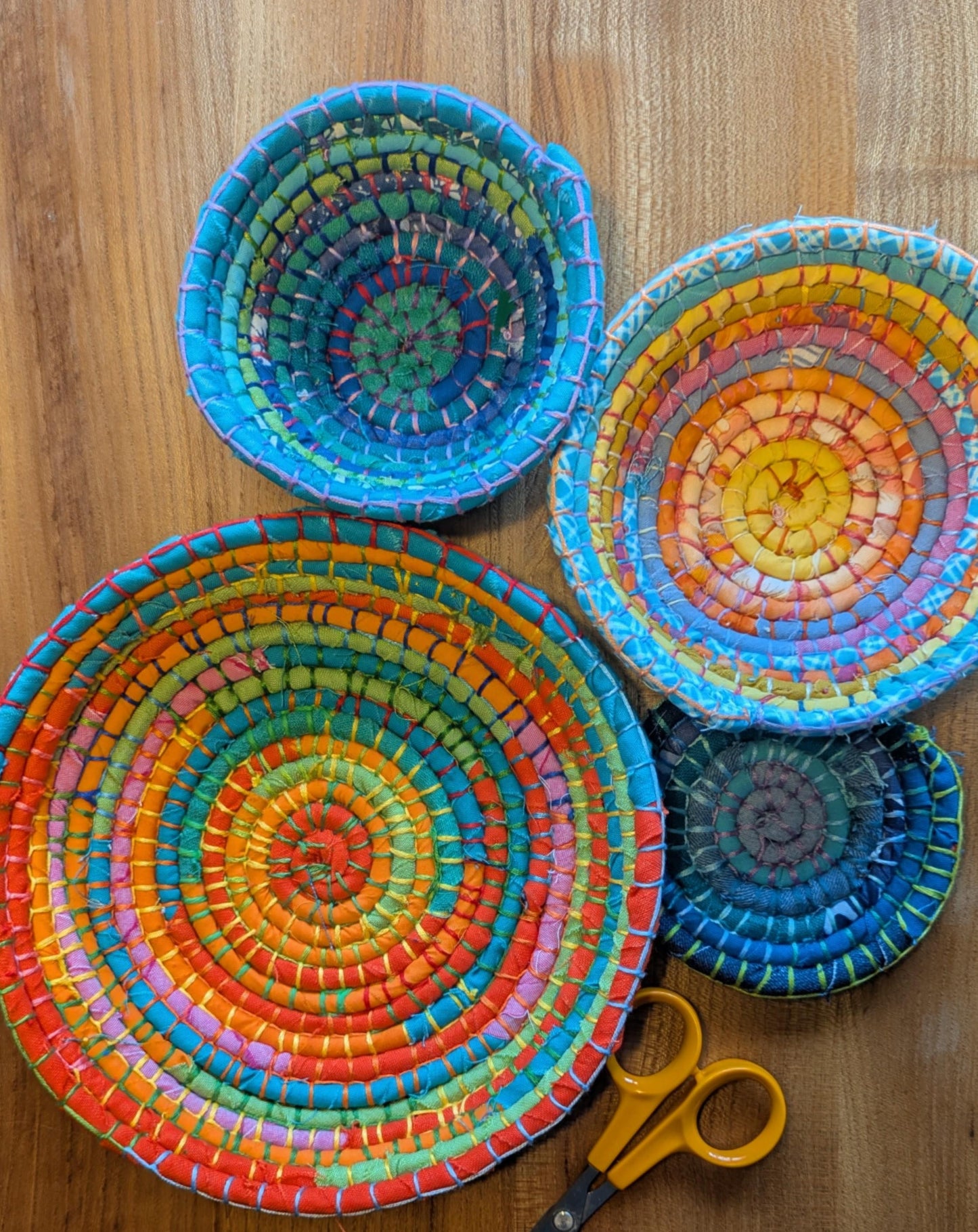 Make Your Own Scrap Fabric Bowl, Mat or Basket with Karen Giroud - April 26