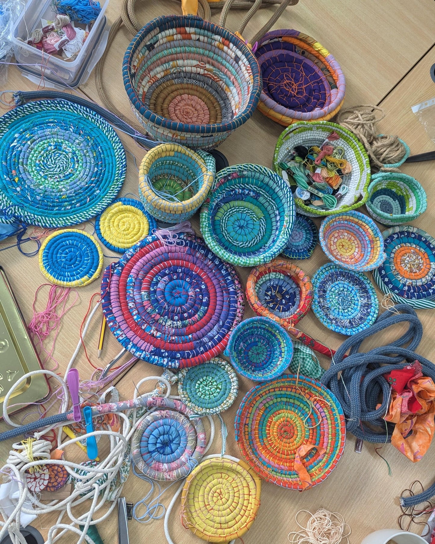 Make Your Own Scrap Fabric Bowl, Mat or Basket with Karen Giroud - April 26