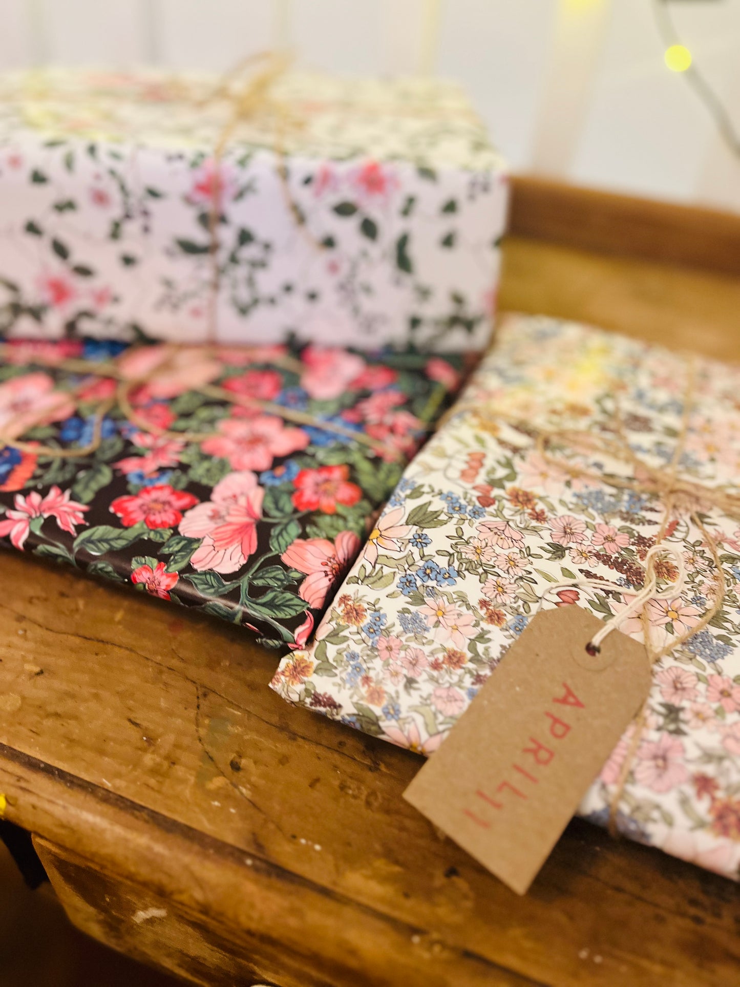 April 11 - Wrapping Paper Daisy & Dandelion Floral