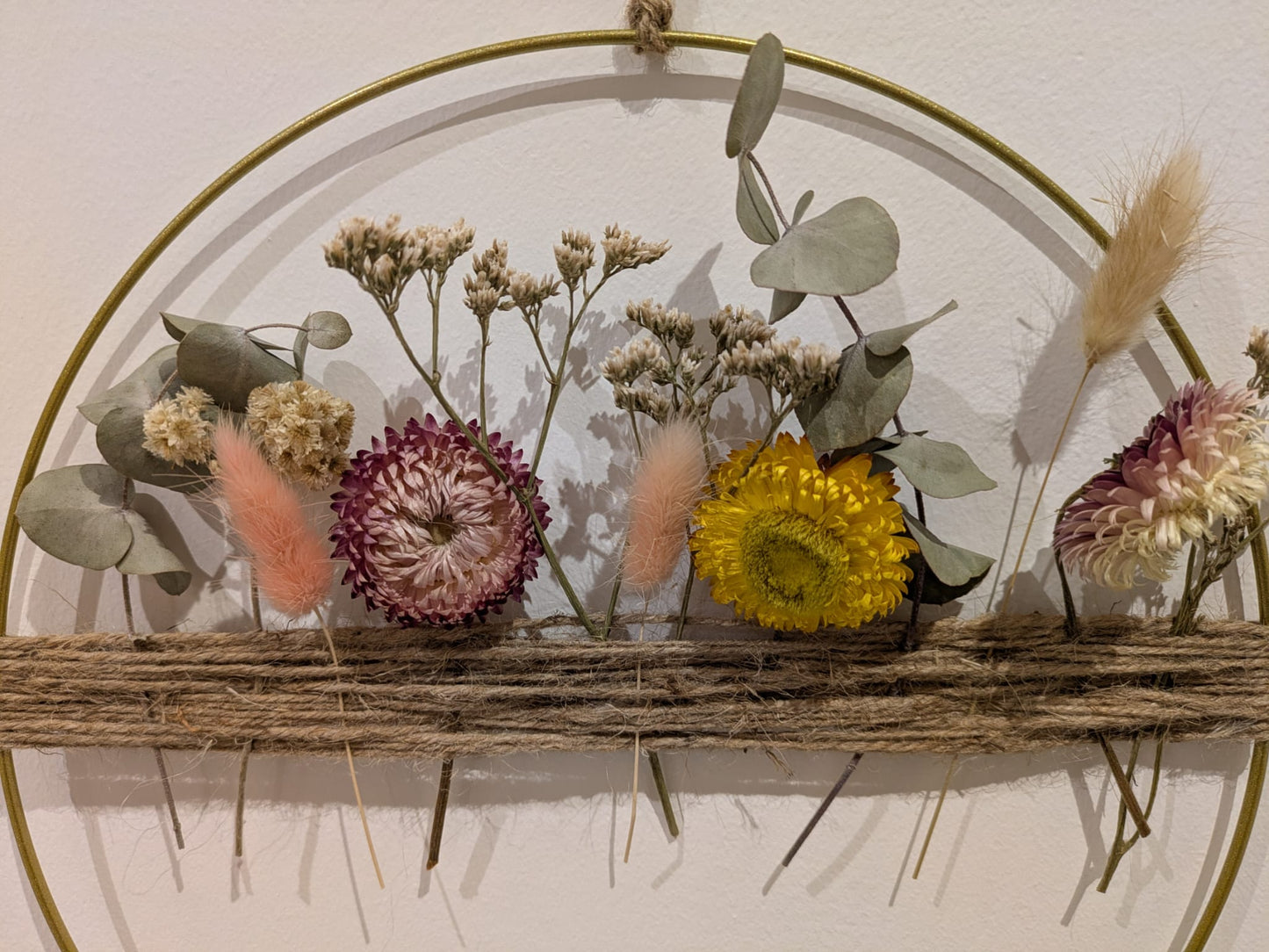 Thistle & Moonlace decorative dried flower ring - medium