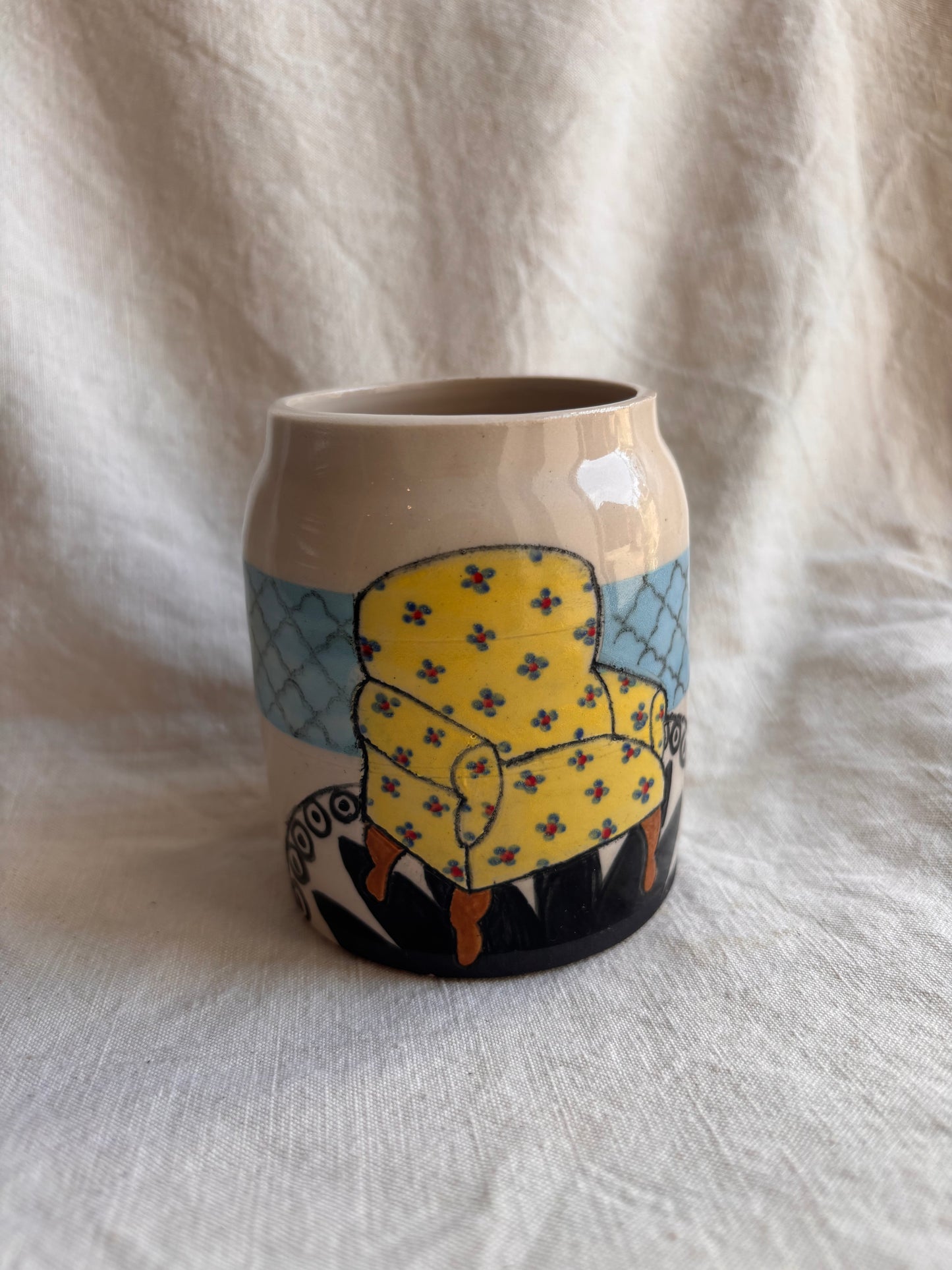 Emily Conroy Ceramics - Illustrated Pot