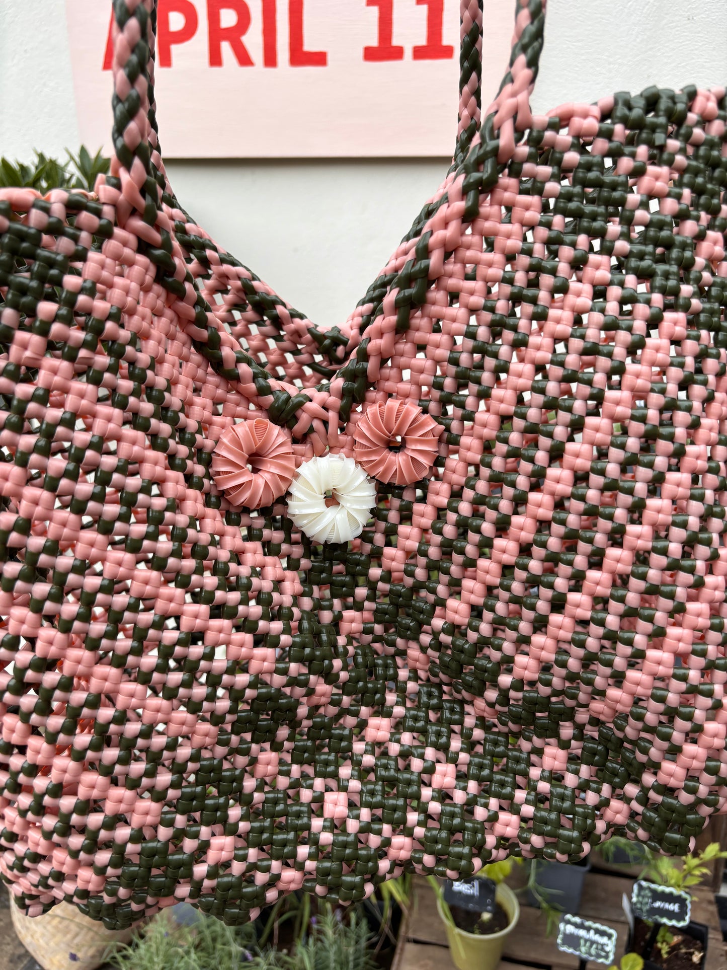 Senyu - handwoven recycled plastic shopper