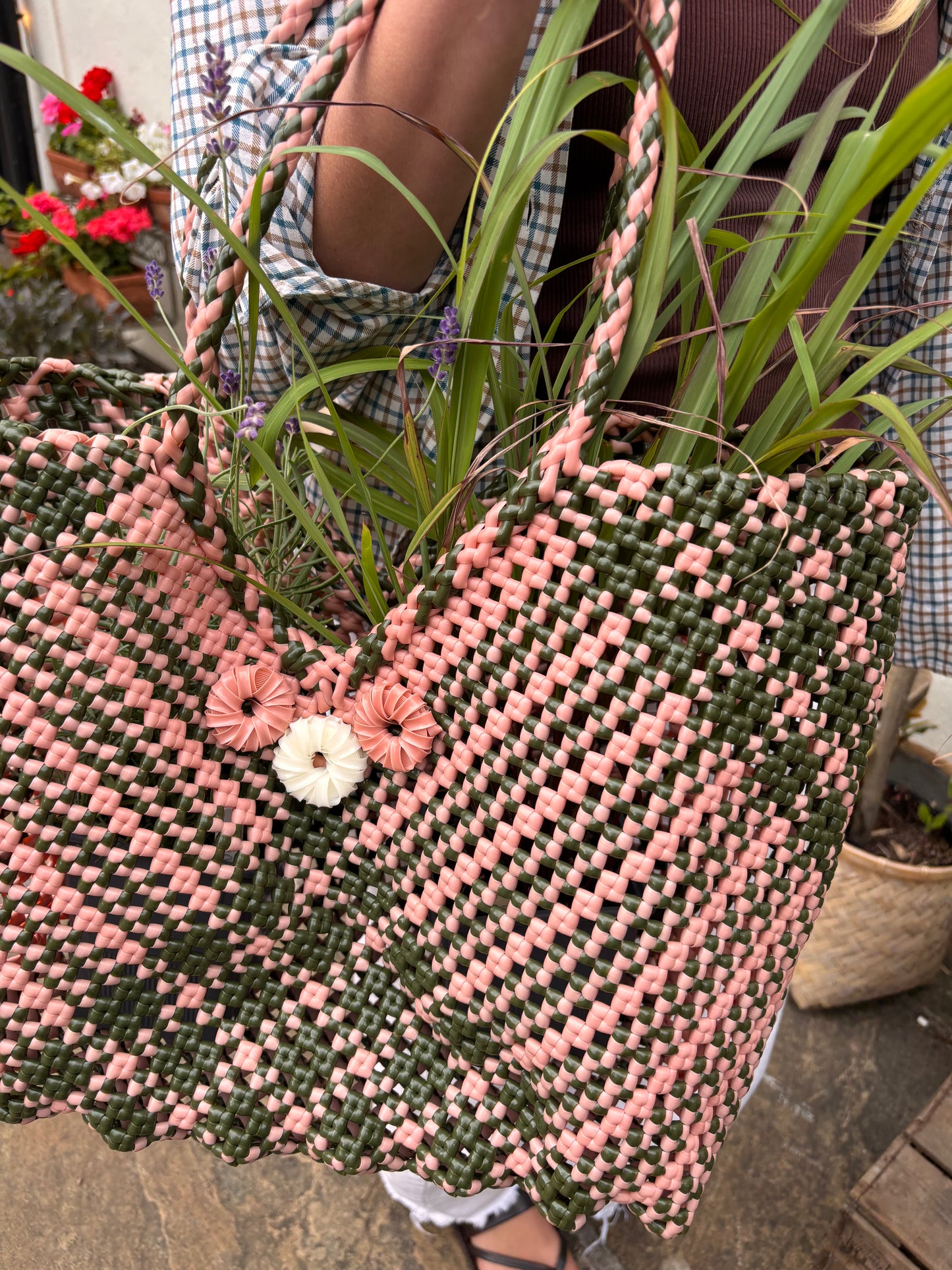 Senyu - handwoven recycled plastic shopper
