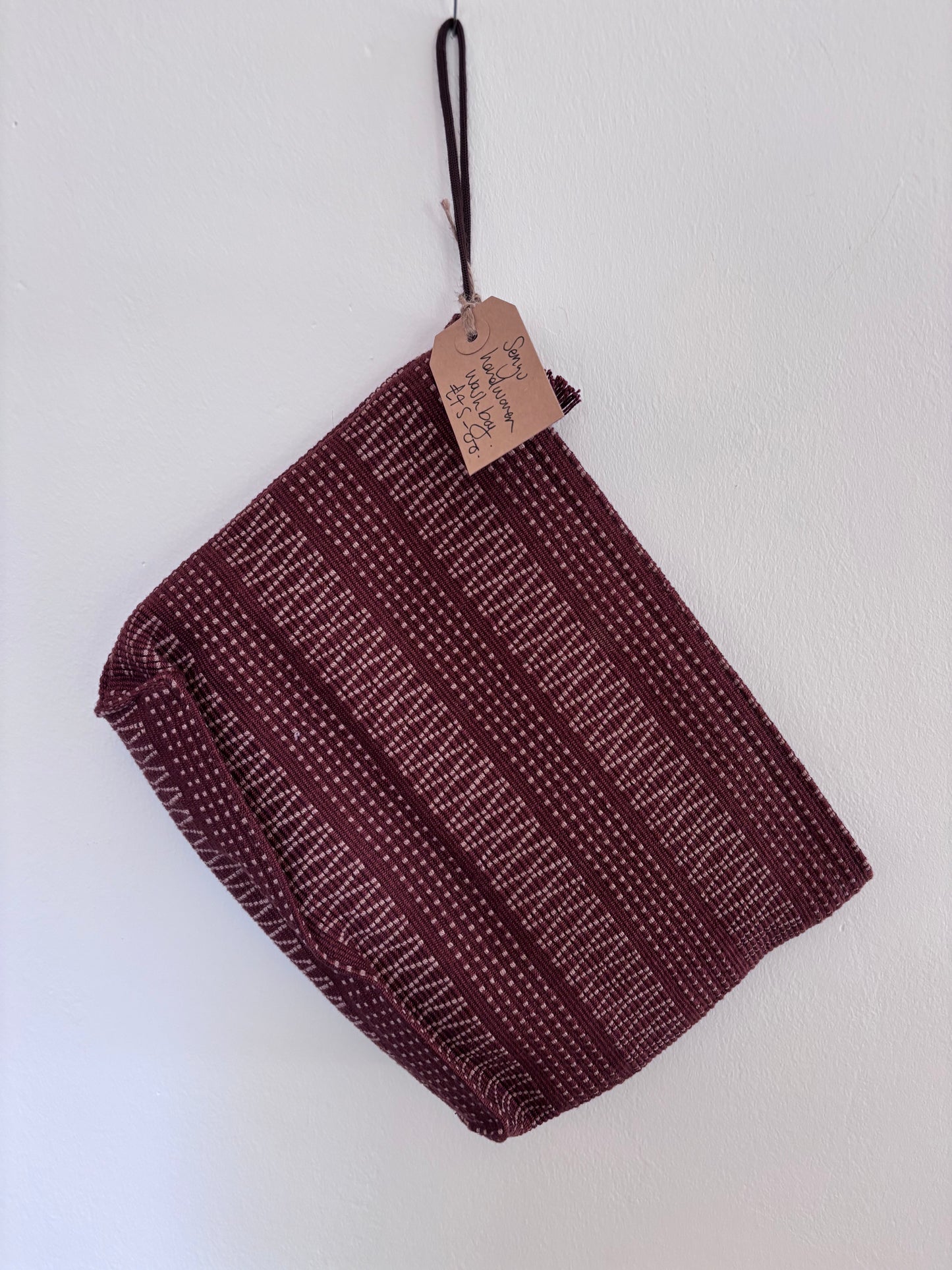 Senyu - Handwoven Wash Bag