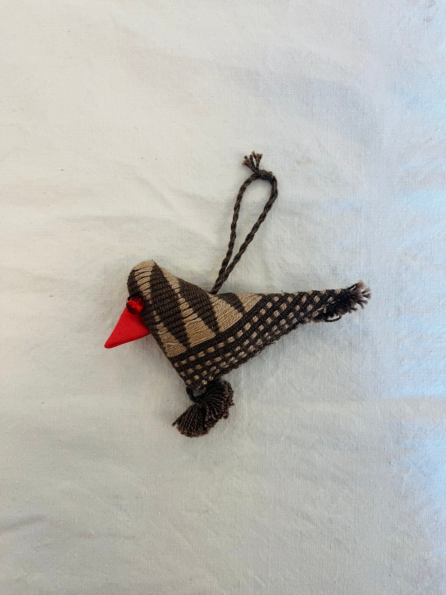 Senyu - handwoven bird decoration