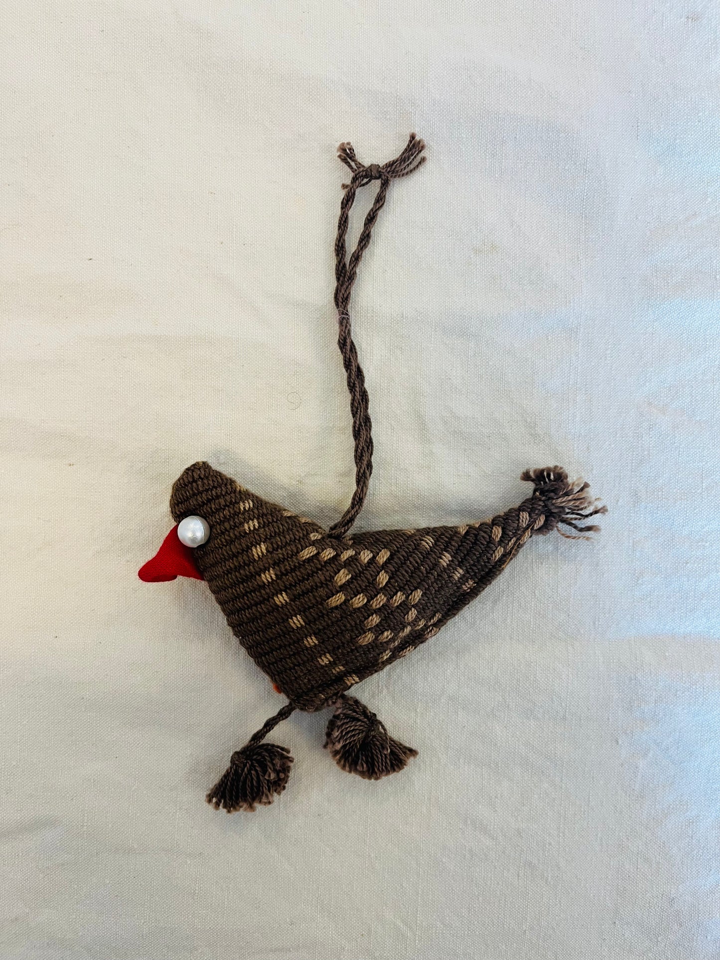 Senyu - handwoven bird decoration