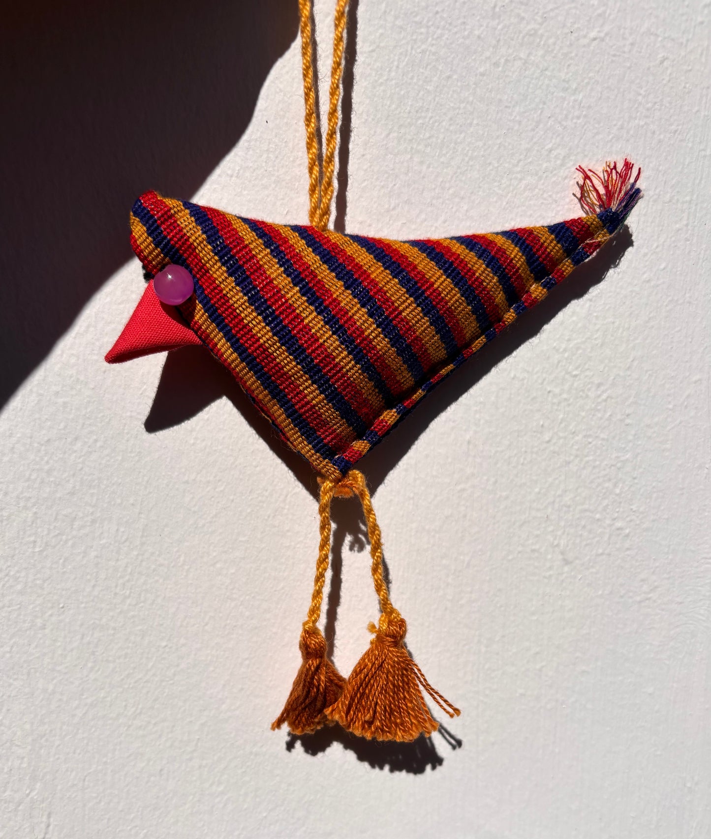 Senyu - handwoven bird decoration
