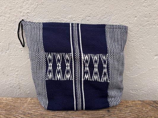 Senyu - Handwoven Wash Bag