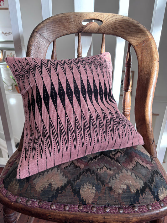 Senyu - Handwoven Cushion Cover - Dusky Rose