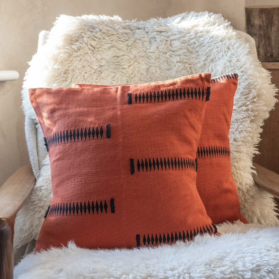 Senyu - Handwoven Cushion Cover - Rust