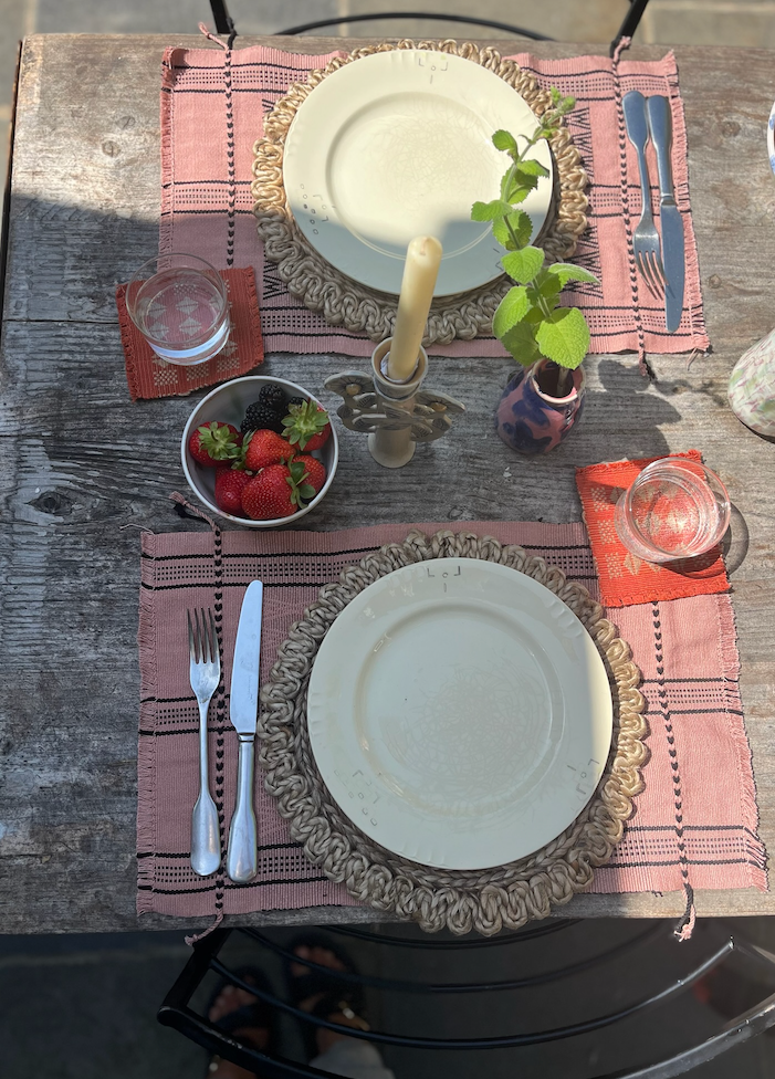 Senyu - Handwoven Jute Placemat in Beige & Olive